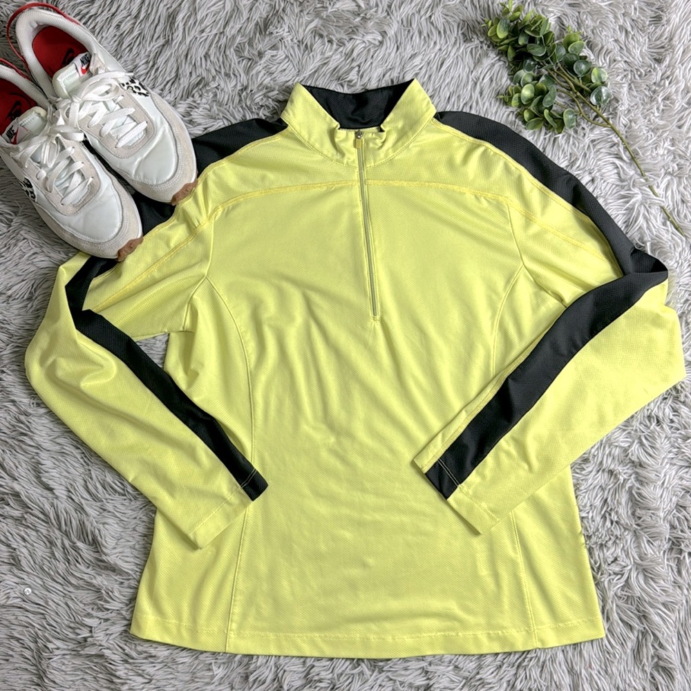 Tail white label yellow and black half zip lightweight golf jacket size L